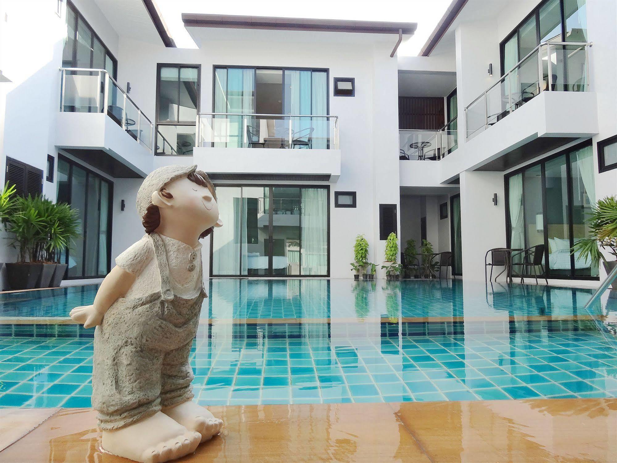 Good Day Phuket Hotel Екстериор снимка